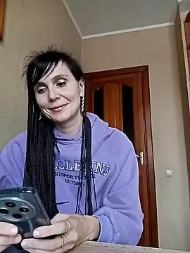 Francenia lolis online show from February 2025 08:02:02 AM