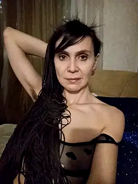 Francenia lolis online show from March 2025 05:13:02 PM