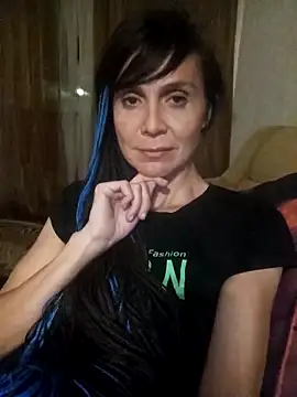 Francenia lolis online show from September 2025 06:55:01 PM