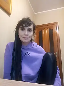 Francenia lolis online show from November 2025 06:51:02 AM