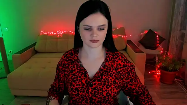 Lora Cain online show from December 2025 12:23:02 PM