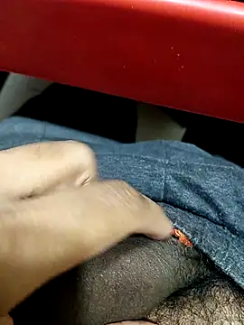 Snapshot of horneylover2024 chatting on February 2025 10:14:02 PM horneylover2024 online show from February 2025 10:14:02 PM