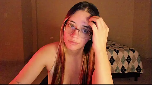 atenas 05  online show from September 2025 09:23:02 AM