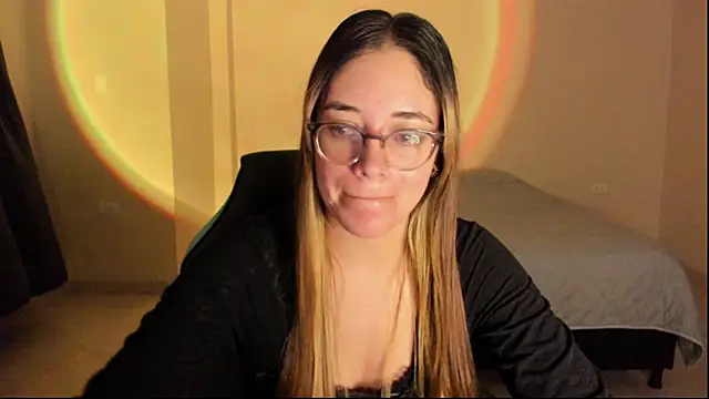 atenas 05  online show from October 2025 09:28:01 AM