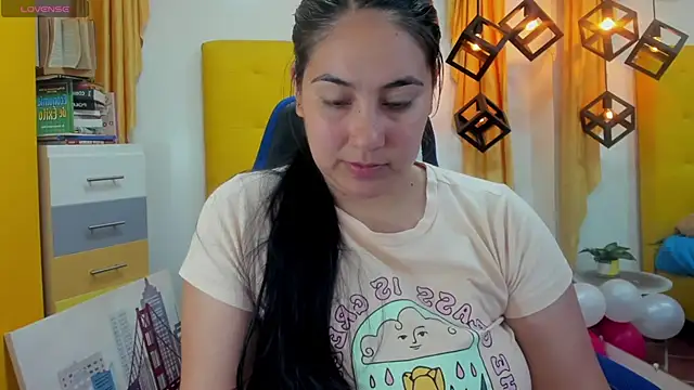Snapshot of lizzaxs chatting on February 2025 08:14:02 PM lizzaxs online show from February 2025 08:14:02 PM