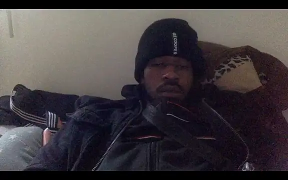 Snapshot of POPAYE972 chatting on December 2025 02:15:01 PM POPAYE972 online show from December 2025 02:15:01 PM