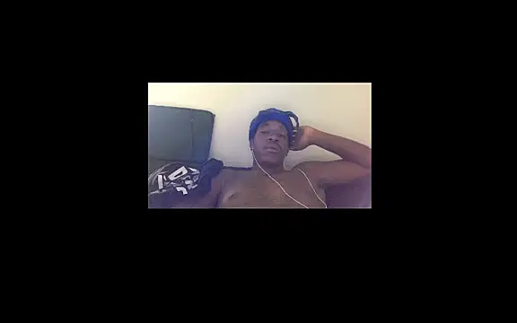 Snapshot of POPAYE972 chatting on June 2026 12:42:02 PM POPAYE972 online show from June 2026 12:42:02 PM