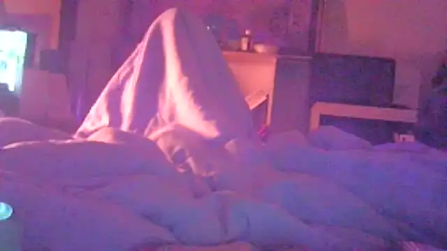 DI4MOND FIR3 online show from November 2025 12:41:02 PM