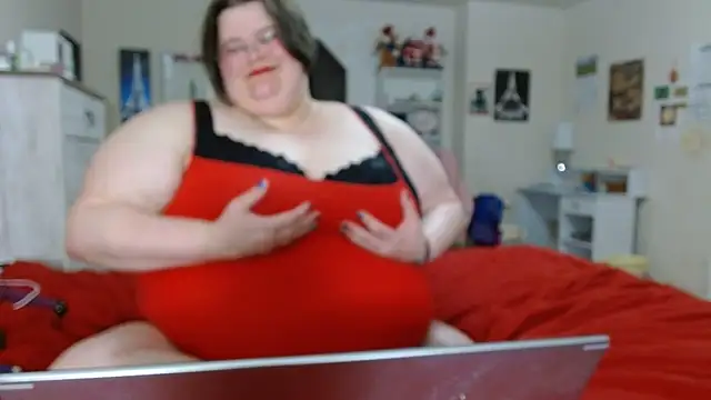 Snapshot of ChristineLusst chatting on March 2025 11:06:02 AM ChristineLusst online show from March 2025 11:06:02 AM