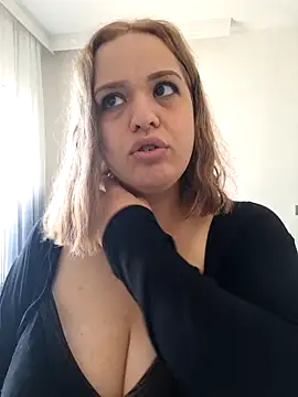 cansuozell online show from October 2025 10:33:01 AM