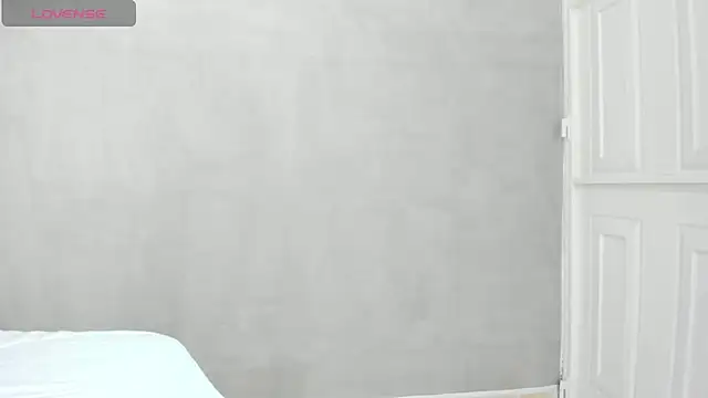 Snapshot of Carohorny4u chatting on February 2025 01:27:02 PM Carohorny4u online show from February 2025 01:27:02 PM