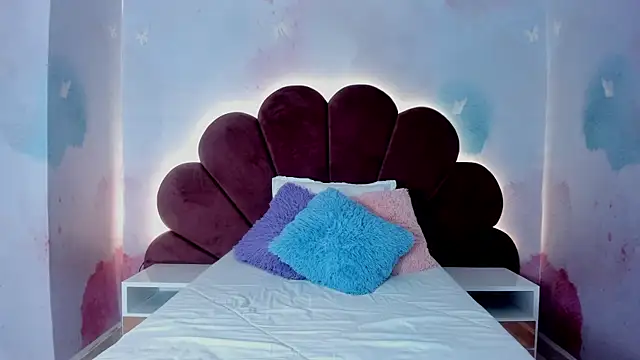 Snapshot of Carohorny4u chatting on November 2025 11:42:02 AM Carohorny4u online show from November 2025 11:42:02 AM