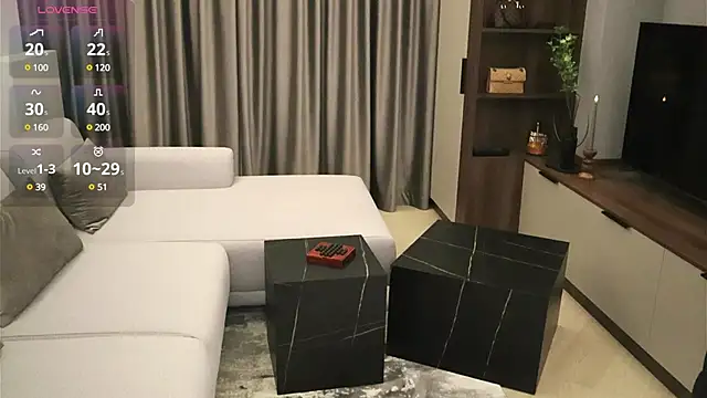 Snapshot of IrisNoire chatting on January 2025 08:15:01 PM IrisNoire online show from January 2025 08:15:01 PM