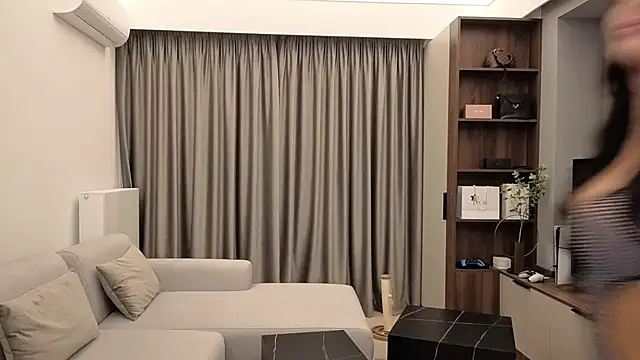 Snapshot of IrisNoire chatting on October 2025 07:58:02 PM IrisNoire online show from October 2025 07:58:02 PM