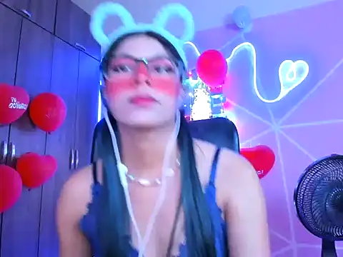 Snapshot of _ALLYSON18_ chatting on February 2025 02:34:01 PM ALLYSON18 online show from February 2025 02:34:01 PM