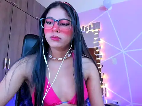 Snapshot of _ALLYSON18_ chatting on March 2025 11:38:02 AM ALLYSON18 online show from March 2025 11:38:02 AM