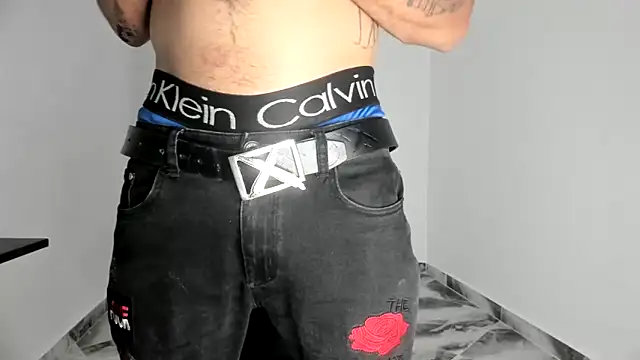 Snapshot of mikee_scooth chatting on November 2025 09:53:01 AM mikee scooth online show from November 2025 09:53:01 AM