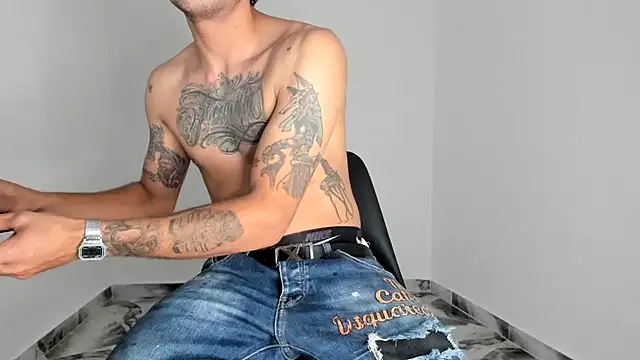 Snapshot of mikee_scooth chatting on January 2026 09:09:01 PM mikee scooth online show from January 2026 09:09:01 PM