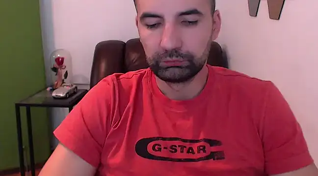 Leo 1617 online show from December 2024 02:38:02 PM