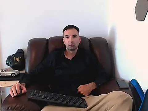 Leo 1617 online show from October 2025 10:25:01 AM