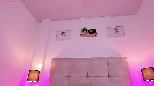 Karito-28 online show from January 2025 07:43:01 PM