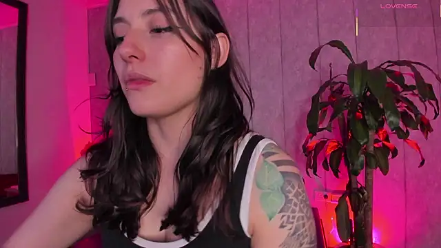 Karito-28 online show from February 2026 03:05:02 AM