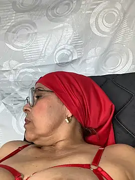 Snapshot of Nadia-melej chatting on January 2025 11:18:01 PM Nadia-melej online show from January 2025 11:18:01 PM