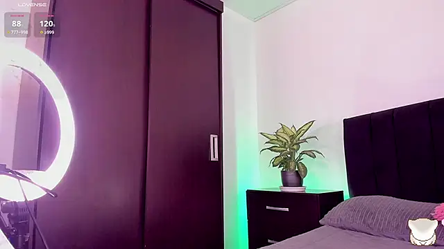 Noah  angel online show from January 2025 06:28:02 AM