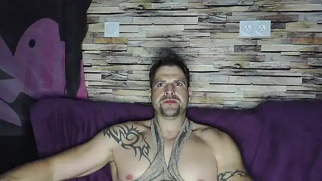Snapshot of XxBigboybandxX chatting on February 2025 07:25:01 PM XxBigboybandxX online show from February 2025 07:25:01 PM