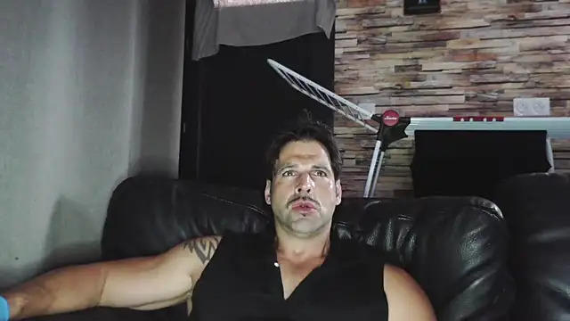 Snapshot of XxBigboybandxX chatting on September 2025 04:23:02 PM XxBigboybandxX online show from September 2025 04:23:02 PM