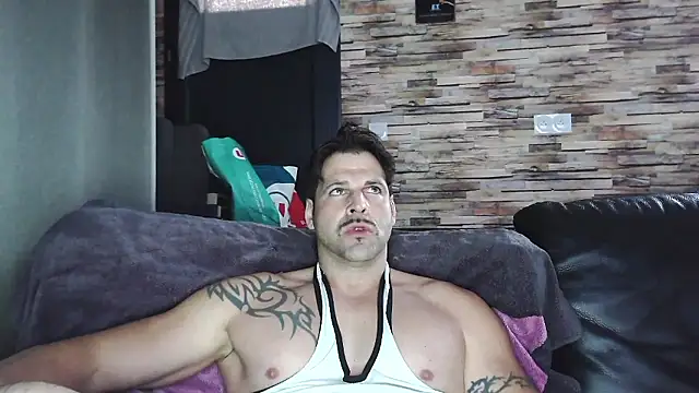 XxBigboybandxX online show from January 2026 04:22:01 PM