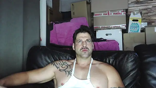 XxBigboybandxX online show from May 2026 05:25:02 AM