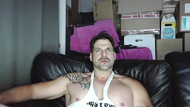 XxBigboybandxX online show from May 2026 07:11:02 PM