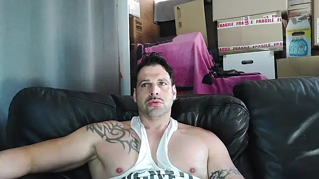 XxBigboybandxX online show from May 2026 03:39:02 PM