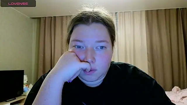 Snapshot of Blush_Lolaa chatting on December 2025 03:41:02 PM Blush Lolaa online show from December 2025 03:41:02 PM