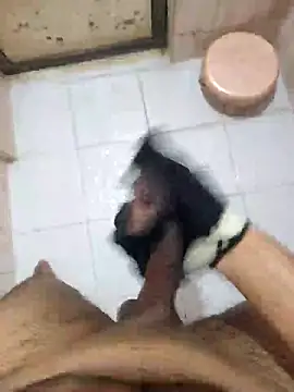 virginat32 online show from February 2025 07:28:02 PM