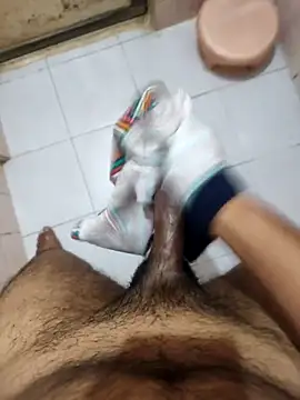 virginat32 online show from October 2025 11:55:02 AM