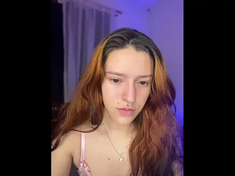 Ginger Foxy online show from May 2026 04:19:01 AM
