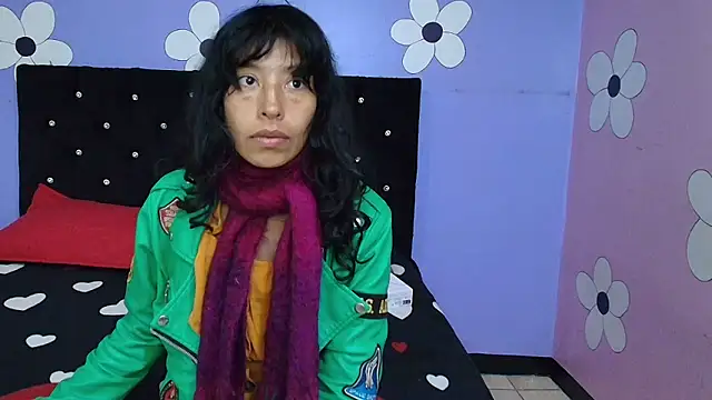 Snapshot of karolinee_66_ chatting on March 2026 03:57:02 AM karolinee 66 online show from March 2026 03:57:02 AM