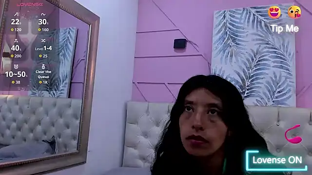 Snapshot of karolinee_66_ chatting on May 2026 04:18:01 AM karolinee 66 online show from May 2026 04:18:01 AM