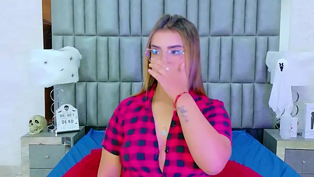 ZoehRoux online show from October 2025 04:13:02 AM