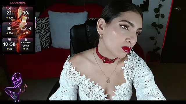 Carolaine69  online show from October 2025 01:42:02 PM