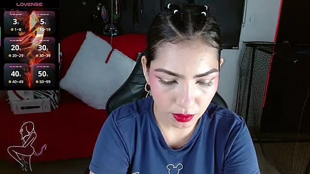 Carolaine69  online show from May 2026 01:40:01 PM