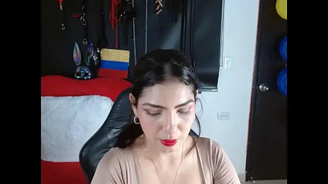 Carolaine69  online show from June 2026 02:16:02 PM