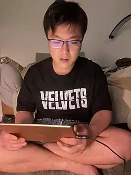 YoY-man online show from February 2025 09:46:02 AM