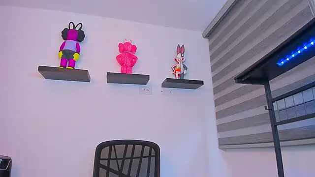 Gangster Girl online show from October 2025 03:07:01 AM