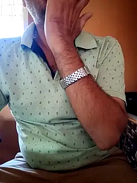 Snapshot of daddy_indian chatting on February 2025 04:48:01 AM daddy indian online show from February 2025 04:48:01 AM