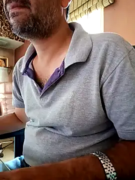 Snapshot of daddy_indian chatting on February 2025 09:42:01 AM daddy indian online show from February 2025 09:42:01 AM