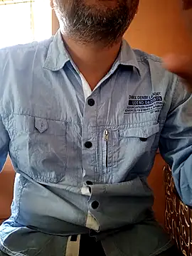 Snapshot of daddy_indian chatting on October 2025 07:31:02 AM daddy indian online show from October 2025 07:31:02 AM