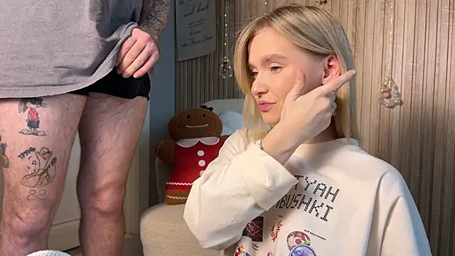 Snapshot of Adelovenick chatting on January 2026 09:58:02 AM Adelovenick online show from January 2026 09:58:02 AM